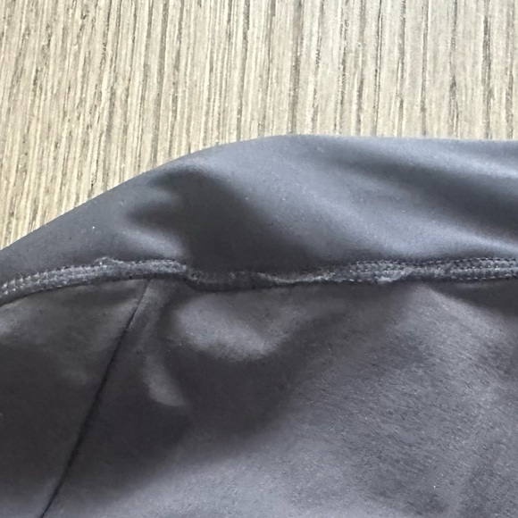 Salomon Men's Performance Jacket in Black with Red Highlights - Picture 9 of 9